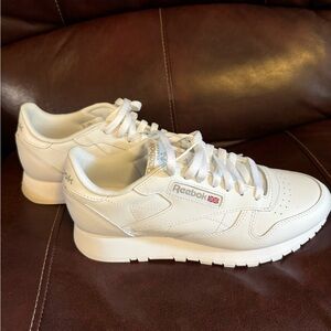 Reebok Classic Leather Shoes size 8 unisex (9 1/2 women’s)